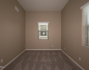 16013 N 21st Lane - Photo Thumbnail 11