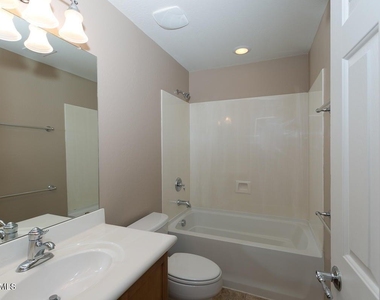 16013 N 21st Lane - Photo Thumbnail 15
