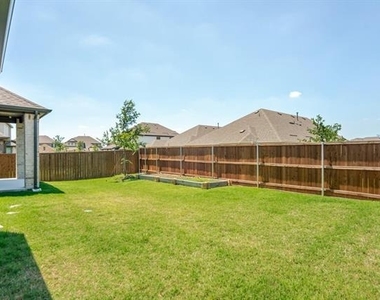 4213 Petunia Way - Photo Thumbnail 25