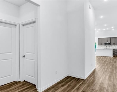 4213 Petunia Way - Photo Thumbnail 13