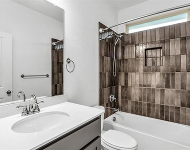 4213 Petunia Way - Photo Thumbnail 11