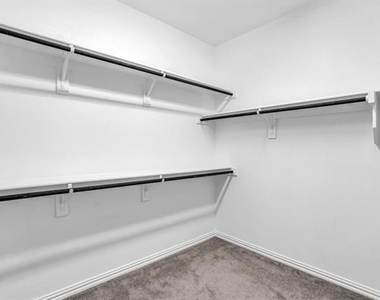 4213 Petunia Way - Photo Thumbnail 22