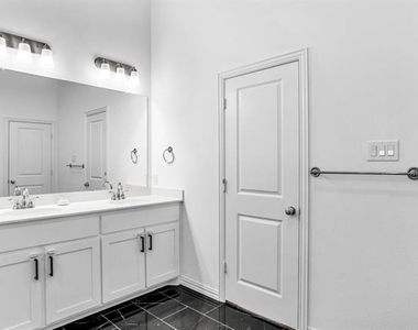4213 Petunia Way - Photo Thumbnail 20
