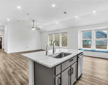 4213 Petunia Way - Photo Thumbnail 4