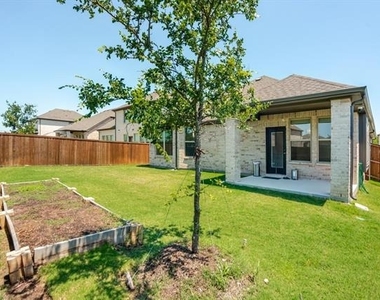 4213 Petunia Way - Photo Thumbnail 27