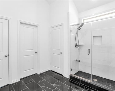 4213 Petunia Way - Photo Thumbnail 21
