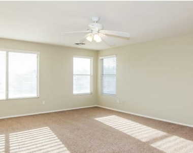 12816 N 122nd Drive - Photo Thumbnail 8