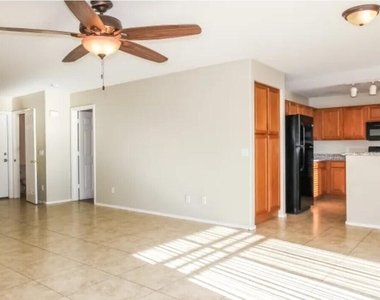 12816 N 122nd Drive - Photo Thumbnail 3