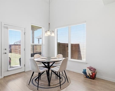 5613 Breezy Drive - Photo Thumbnail 9