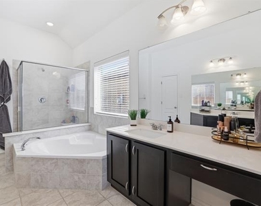 5613 Breezy Drive - Photo Thumbnail 7