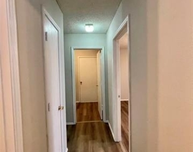 2321 Avalon Creek Way - Photo Thumbnail 18