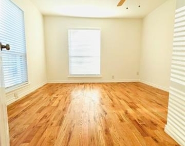 632 Peggs Street - Photo Thumbnail 20