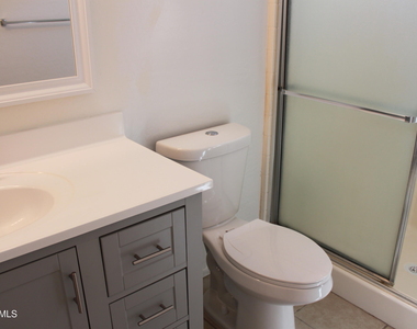 2300 E Magma Road - Photo Thumbnail 17