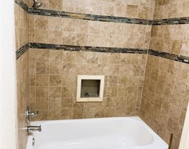 6406 Willow Springs Drive - Photo Thumbnail 16