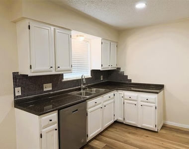 6406 Willow Springs Drive - Photo Thumbnail 5