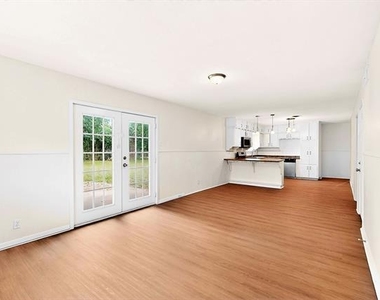 3632 Venice Drive - Photo Thumbnail 6