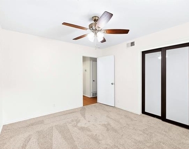 3632 Venice Drive - Photo Thumbnail 23