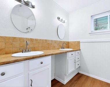 3632 Venice Drive - Photo Thumbnail 24