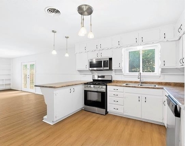 3632 Venice Drive - Photo Thumbnail 11