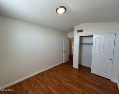 2449 N 125th Lane - Photo Thumbnail 16