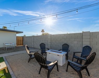 930 E Henry Street - Photo Thumbnail 23