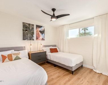 930 E Henry Street - Photo Thumbnail 11