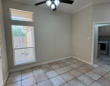 6376 Newport Court - Photo Thumbnail 21