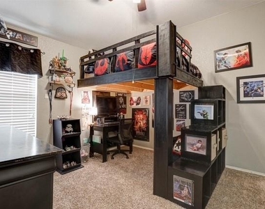 544 Bent Oak Drive - Photo Thumbnail 14