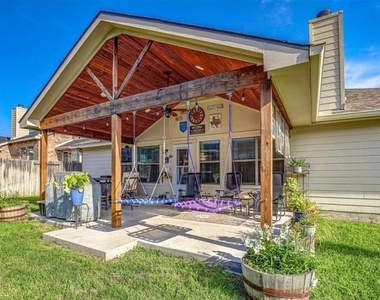 544 Bent Oak Drive - Photo Thumbnail 18