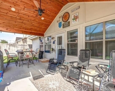 544 Bent Oak Drive - Photo Thumbnail 17