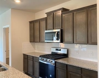 503 Spur Ridge - Photo Thumbnail 4