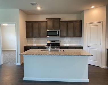 503 Spur Ridge - Photo Thumbnail 3