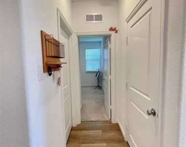 8413 Butterfly Lane - Photo Thumbnail 14