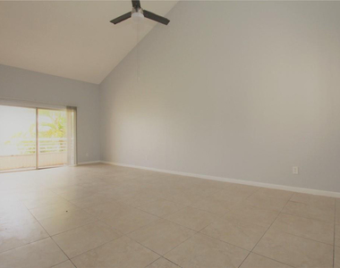 3413 Nw 44th Street - Photo Thumbnail 2