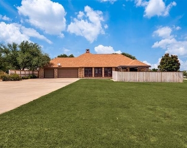 1249 Chandler Circle - Photo Thumbnail 22