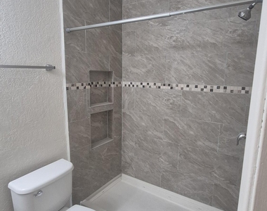 9009 W Elm Street - Photo Thumbnail 8