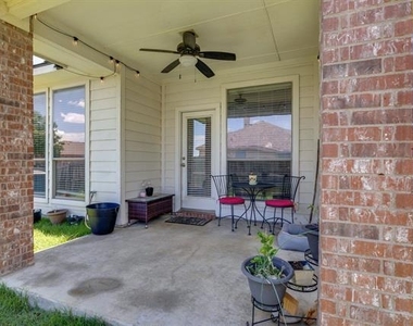 10826 Calderwood Lane - Photo Thumbnail 5