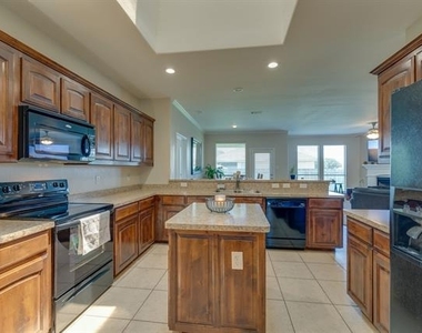 10826 Calderwood Lane - Photo Thumbnail 30