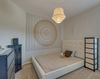 10826 Calderwood Lane - Photo Thumbnail 9