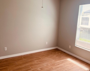 1683 Sw Malmo Road - Photo Thumbnail 9