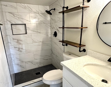 286 W Palomino Drive - Photo Thumbnail 14