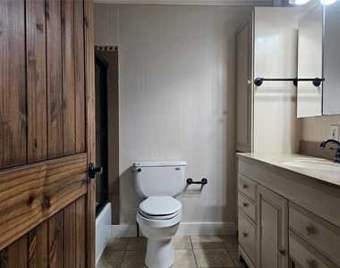 1630 Milrany Lane - Photo Thumbnail 9