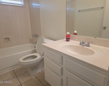 3402 E Oraibi Drive - Photo Thumbnail 12