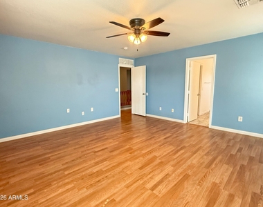 2858 W Mineral Butte Drive - Photo Thumbnail 14