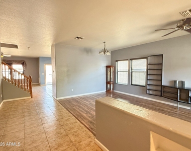 2858 W Mineral Butte Drive - Photo Thumbnail 2