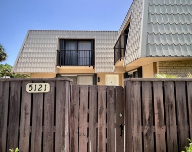 5121 51st Way - Photo Thumbnail 15