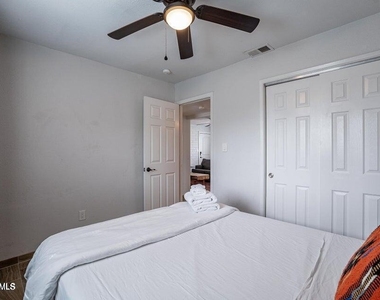1154 E Tempe Drive - Photo Thumbnail 16