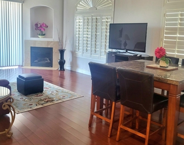 11640 N Tatum Boulevard - Photo Thumbnail 3