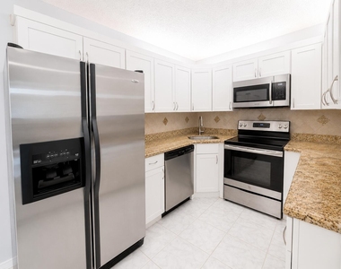 1995 Sw Silver Pine Way - Photo Thumbnail 1