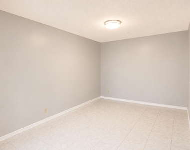 1995 Sw Silver Pine Way - Photo Thumbnail 7